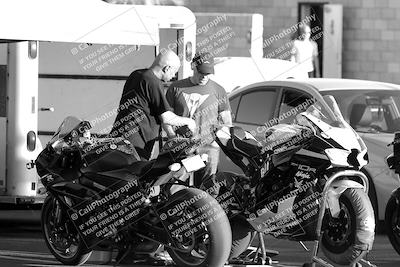 media/Oct-09-2022-SoCal Trackdays (Sun) [[95640aeeb6]]/Around the Pits/